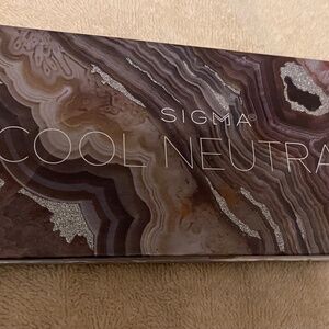 Sigma Cool Neutrals Palette